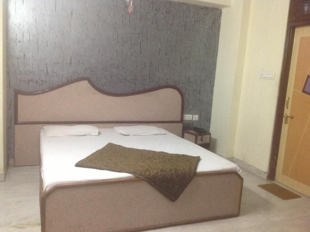 Hotel Kamal Kunj Τζαϊπούρ Εξωτερικό φωτογραφία