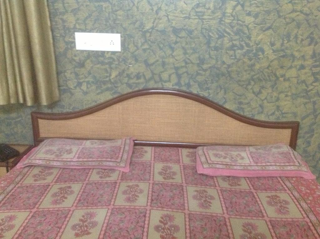 Hotel Kamal Kunj Τζαϊπούρ Εξωτερικό φωτογραφία