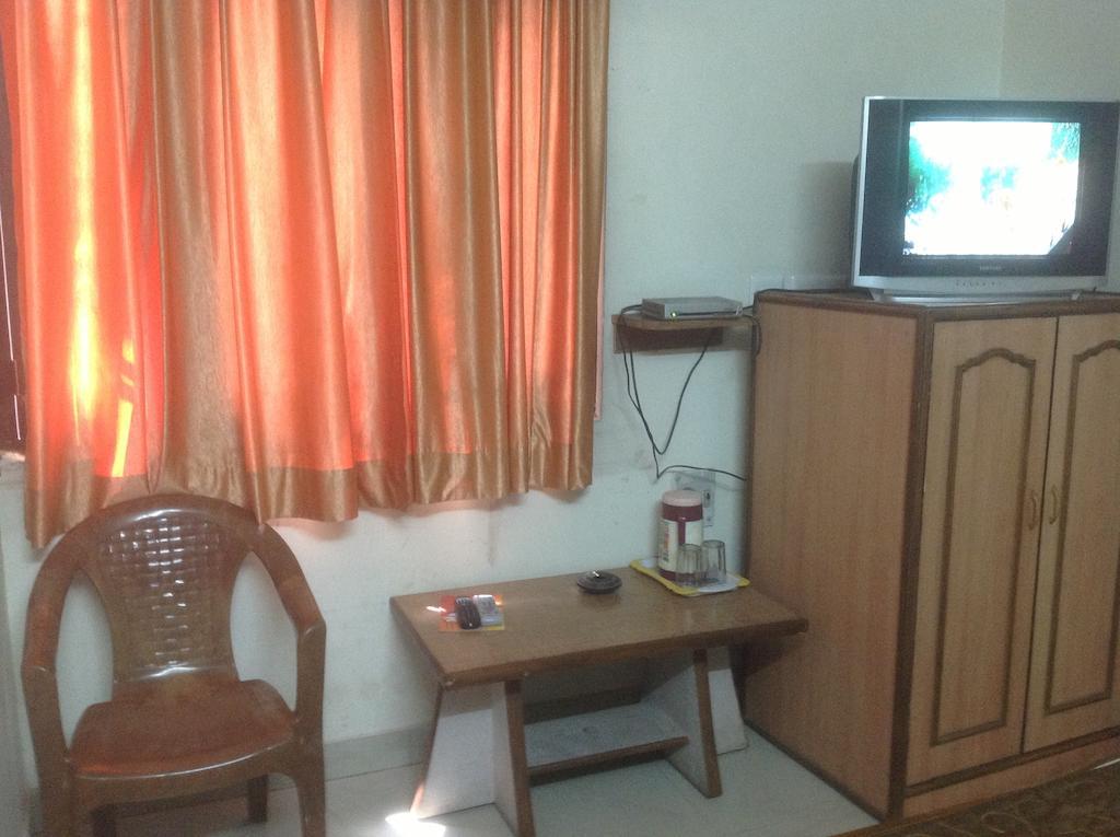 Hotel Kamal Kunj Τζαϊπούρ Εξωτερικό φωτογραφία
